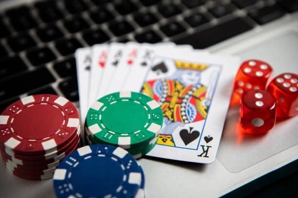 Live dealer baccarat game table